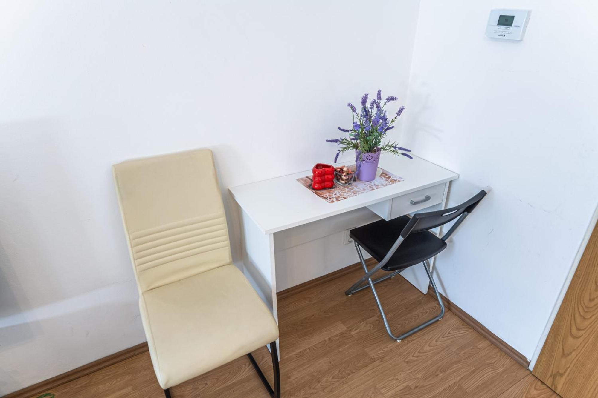Wenceslas Square 2 Bedroom Apartment Prague Exterior photo
