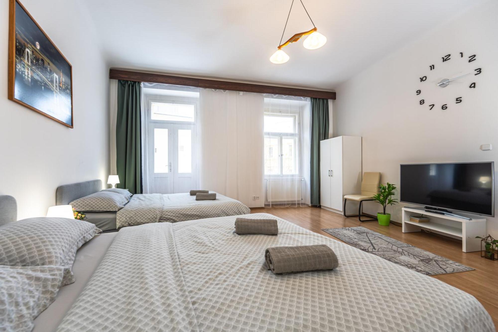 Wenceslas Square 2 Bedroom Apartment Prague Exterior photo